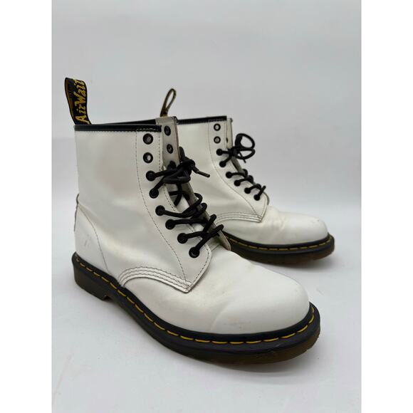 Doc Dr. Martens White Leather Combat Boots Size 9 | Classic Lace Up Chunky Sole - Picture 2 of 11